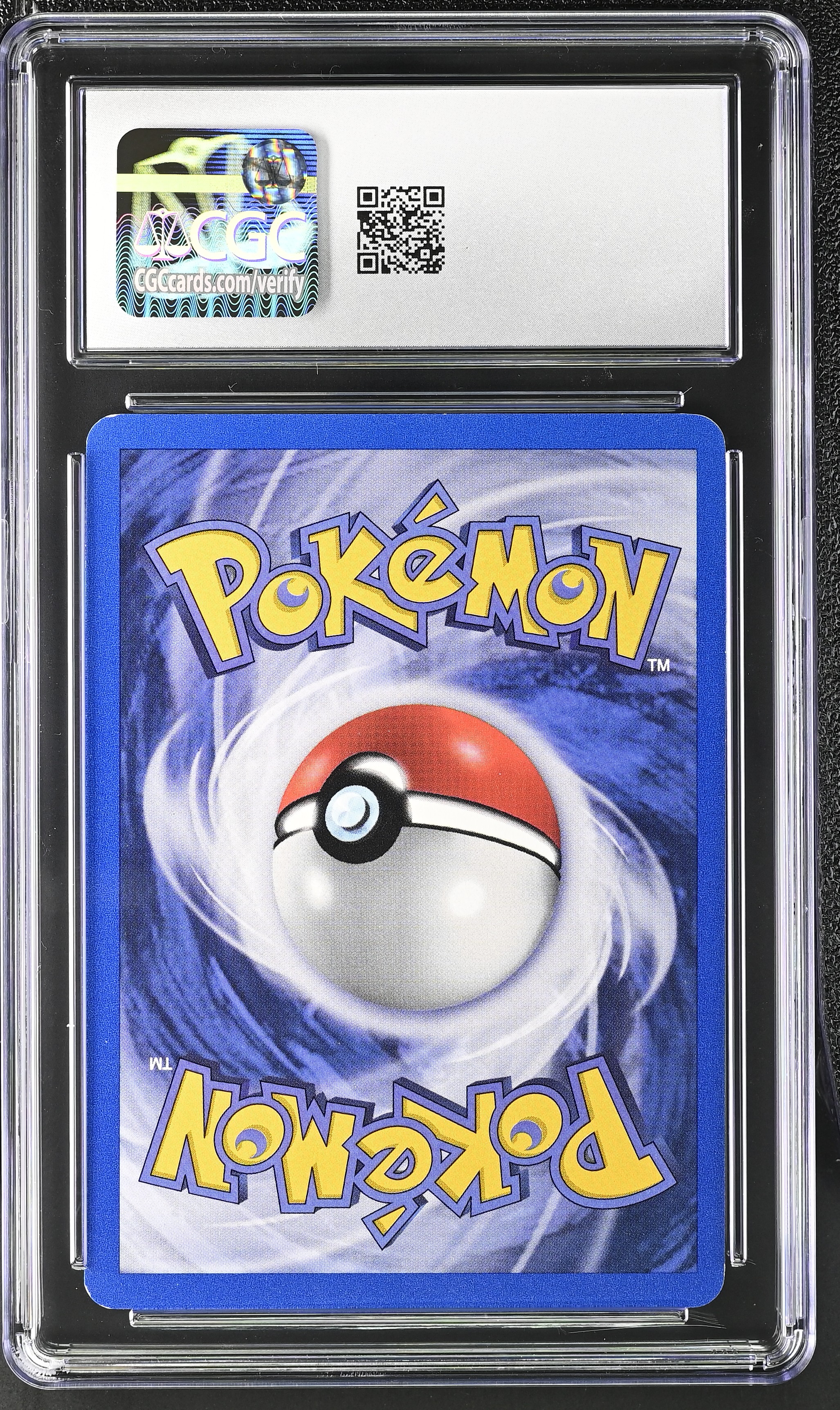 Dragonite - FO 19 - German - CGC 8.5