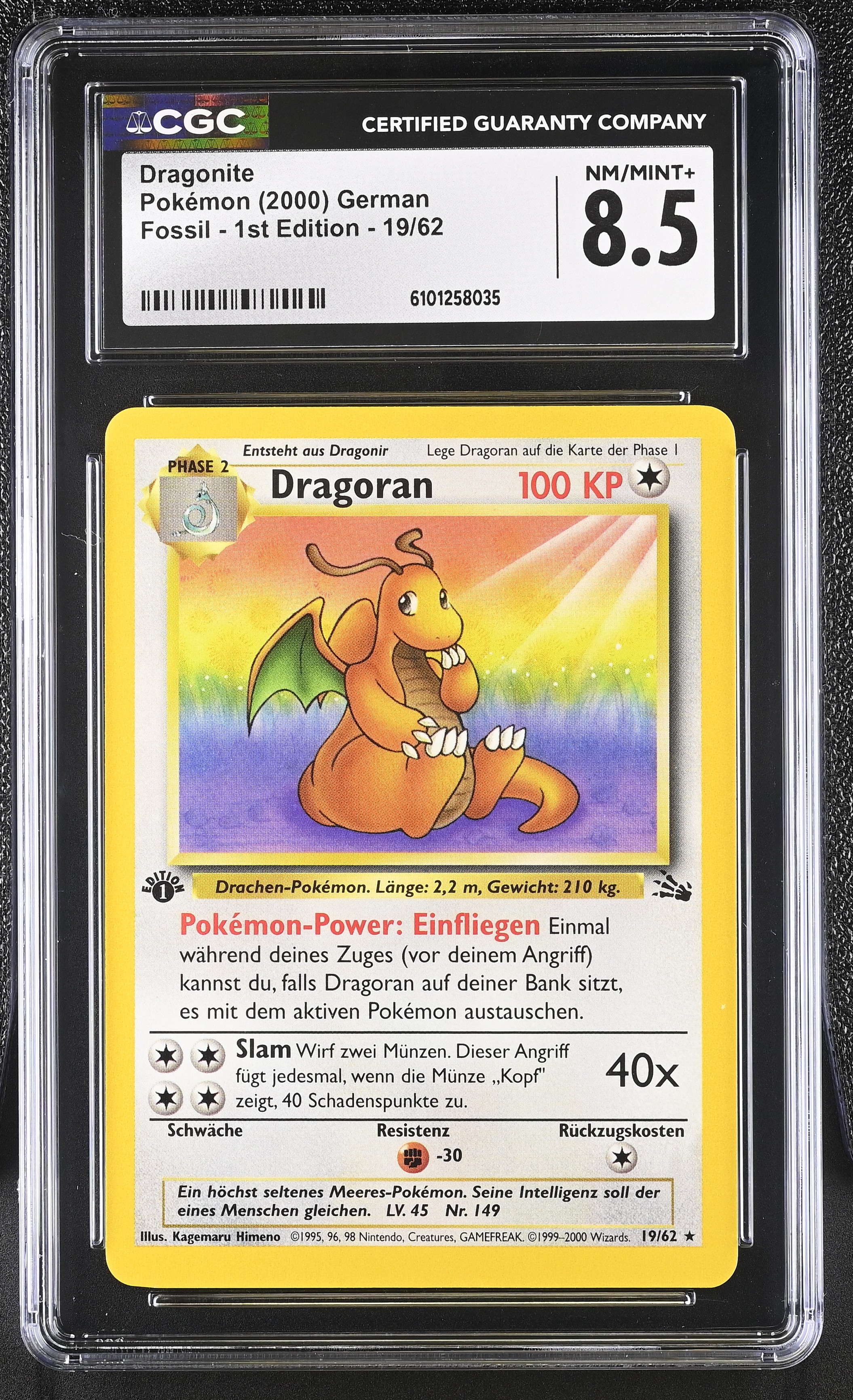 Dragonite - FO 19 - German - CGC 8.5 