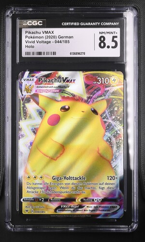 Pikachu VMAX - VIV 44 - German - CGC 8.5 