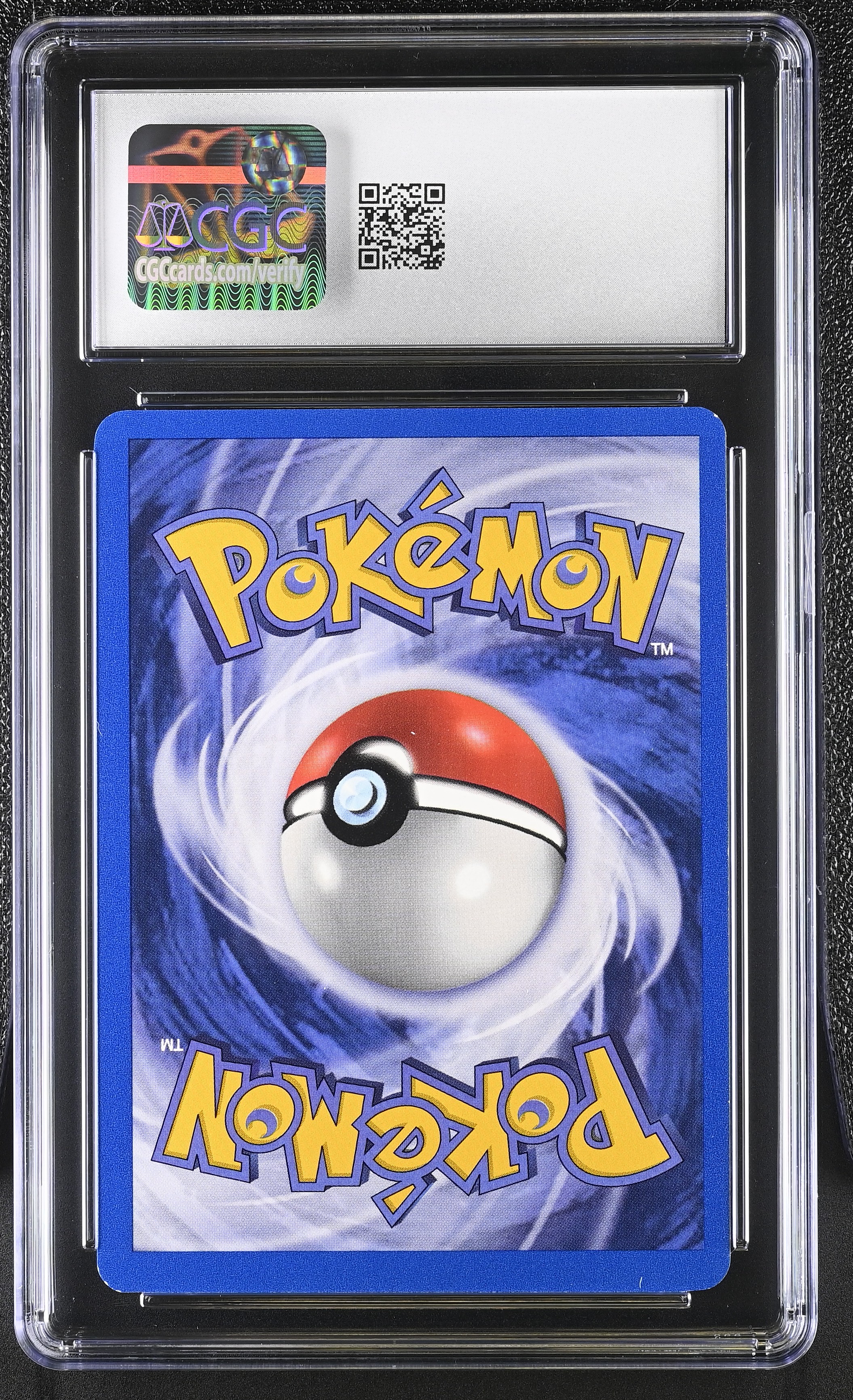 Dragonite - FO 19 - German - CGC 8.5