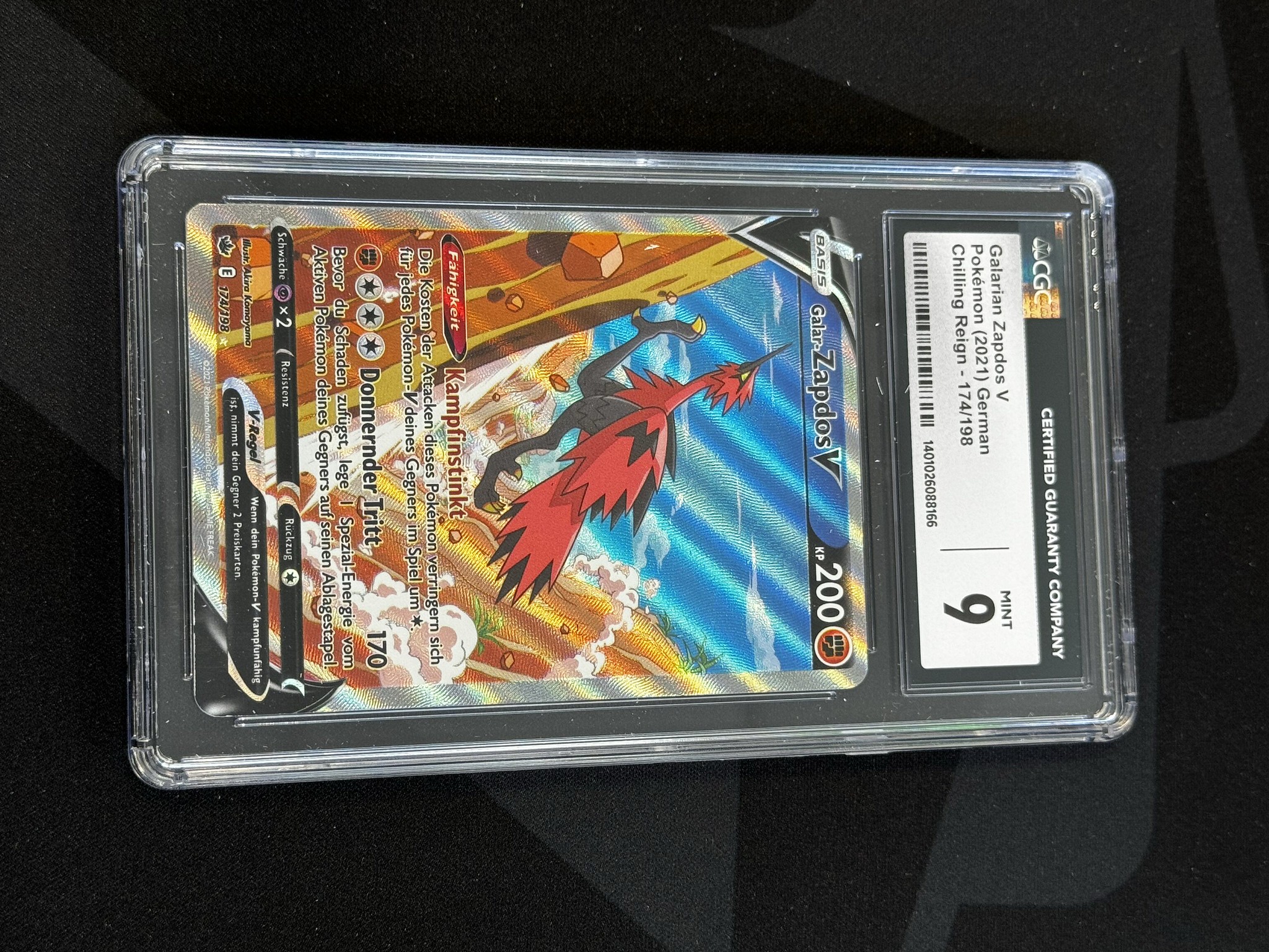 Galarian Zapdos V - CHR 174 - German - CGC 9