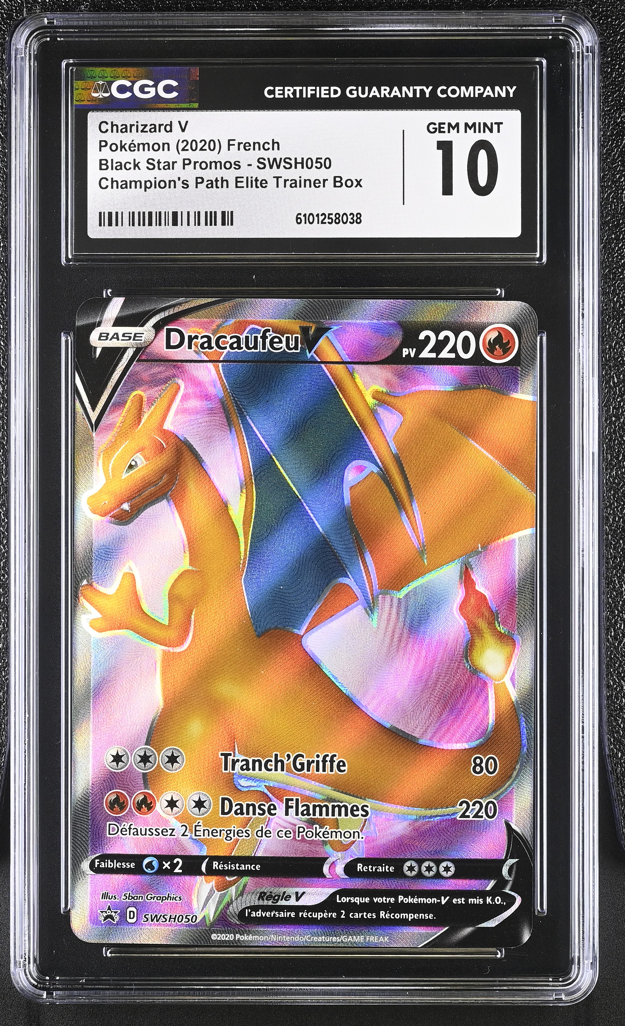 Charizard V - SWSH 50 - French - CGC 10
