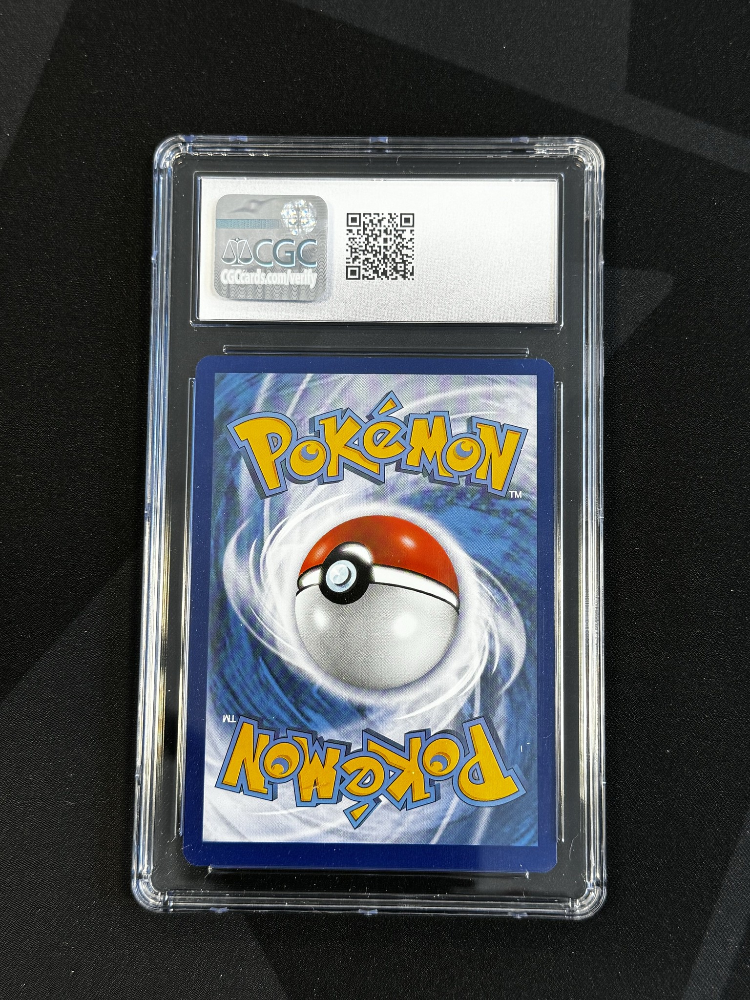Charizard VMAX - SHF 107 - German - CGC 8.5